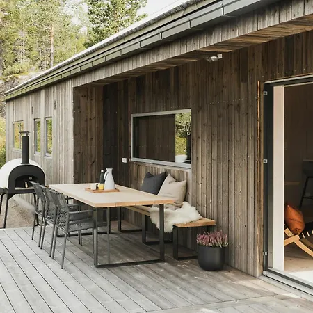 Nyaraló By Selbusjoen With And Trail Access