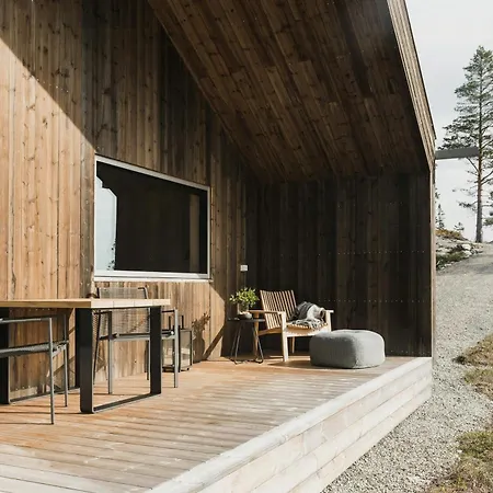 By Selbusjoen With And Trail Access *