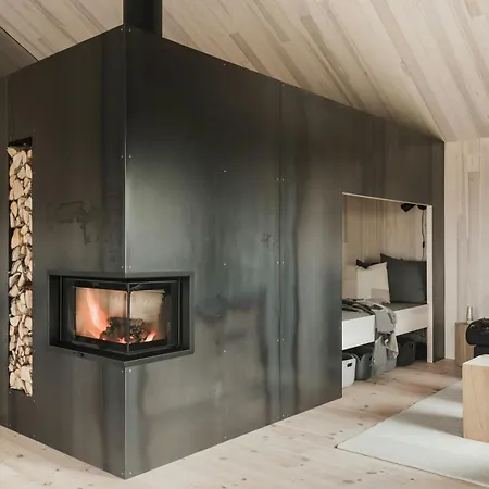 By Selbusjoen With And Trail Access Nyaraló